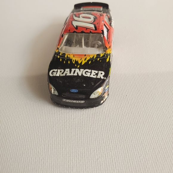 Vintage 1999 #16 Grainger Hot Wheel - Picture 2 of 7